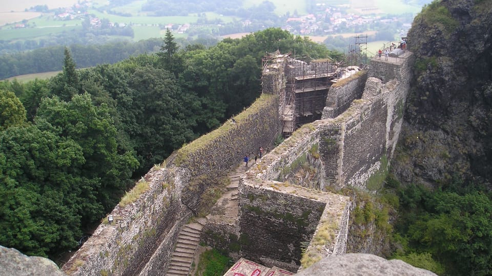 La ruine du château fort de Trosky | Photo: Magdalena Kašubová, Radio Prague Int. La ruine du château fort de Trosky | Photo: Magdalena Kašubová, Radio Prague Int.