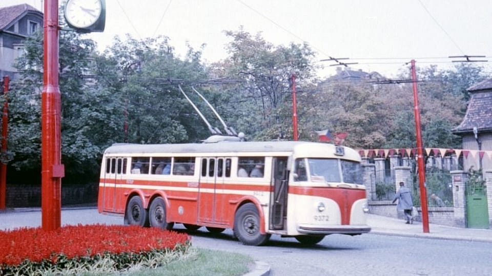 Le trolleybus à Prague dans les années 1960 | Photo: Trolejbusy v Praze Le trolleybus à Prague dans les années 1960 | Photo: Trolejbusy v Praze