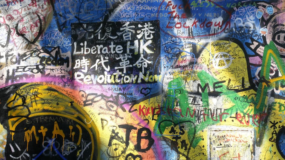 Le mur John Lennon | Photo: Zoé Samin, Radio Prague Int. Le mur John Lennon | Photo: Zoé Samin, Radio Prague Int.