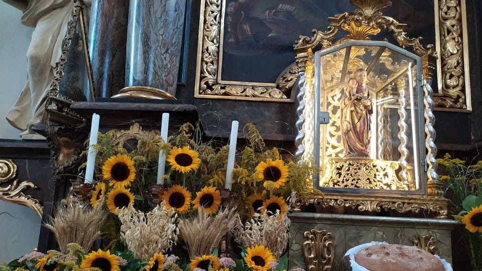 L'église Saint-Nicolas après les fêtes des vendanges | Photo: Magdalena Hrozínková, Radio Prague Int. L'église Saint-Nicolas après les fêtes des vendanges | Photo: Magdalena Hrozínková, Radio Prague Int.