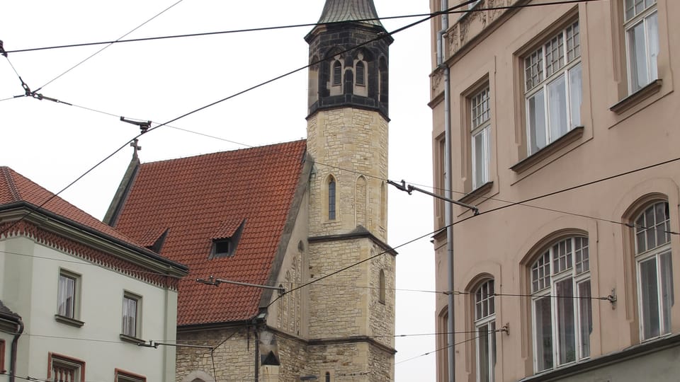 L’église Sainte-Vierge sur la pelouse, photo: Kristýna Maková L’église Sainte-Vierge sur la pelouse, photo: Kristýna Maková