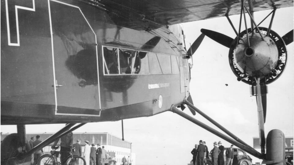 L'avion Avia/Fokker F-IXD à l’aéroport Ruzyně en 1937 | Photo: Archives de ČSA L'avion Avia/Fokker F-IXD à l’aéroport Ruzyně en 1937 | Photo: Archives de ČSA