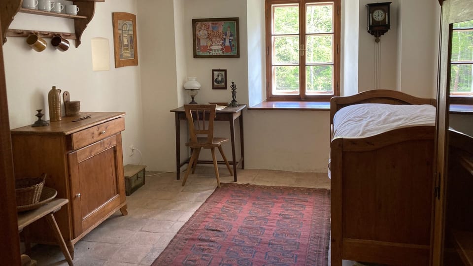 La chambre du maître d’école dans la synagogue | Photo: Anna Kubišta, Radio Prague Int. La chambre du maître d’école dans la synagogue | Photo: Anna Kubišta, Radio Prague Int.