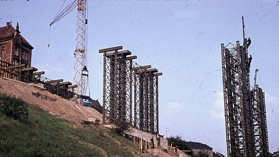 La construction du pont de Nusle | Photo: Archives de DPP La construction du pont de Nusle | Photo: Archives de DPP