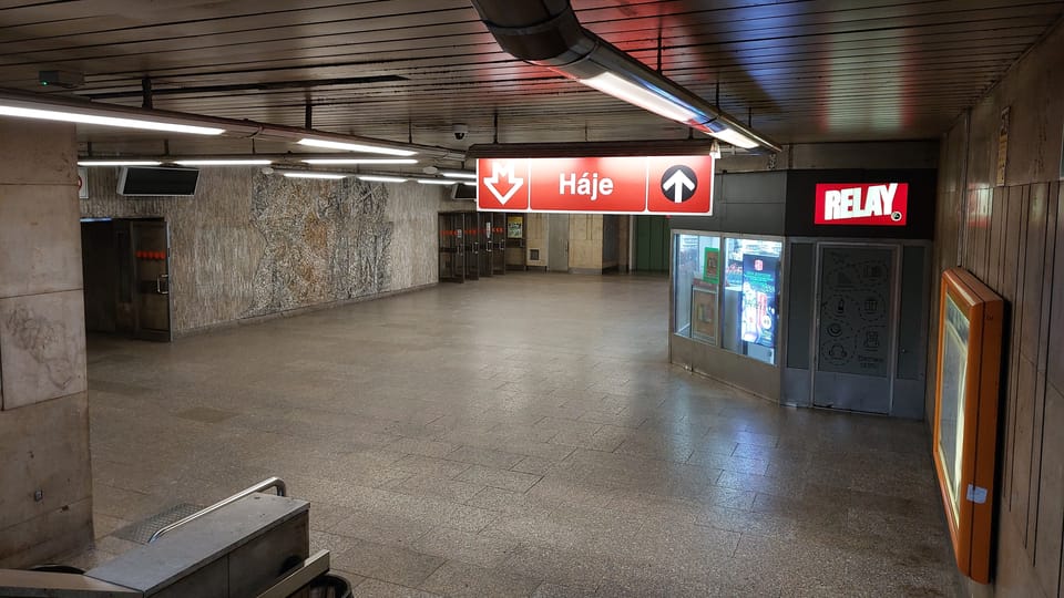 Vestibule ouest | Photo: Paul-Henri Perrain, Radio Prague Int. Vestibule ouest | Photo: Paul-Henri Perrain, Radio Prague Int.