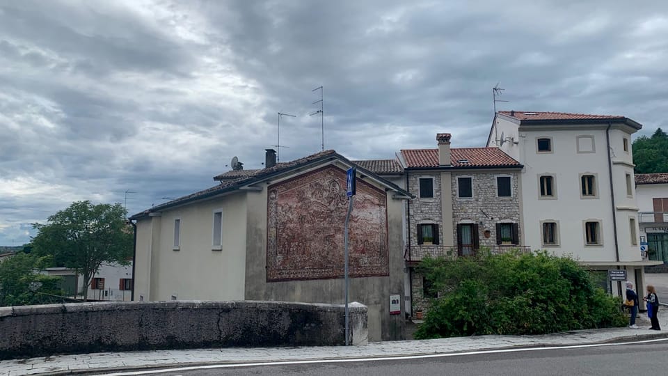 Les peintures de Štěpán Zavřel à Sàrmede | Photo: Archives d'Edith Berard