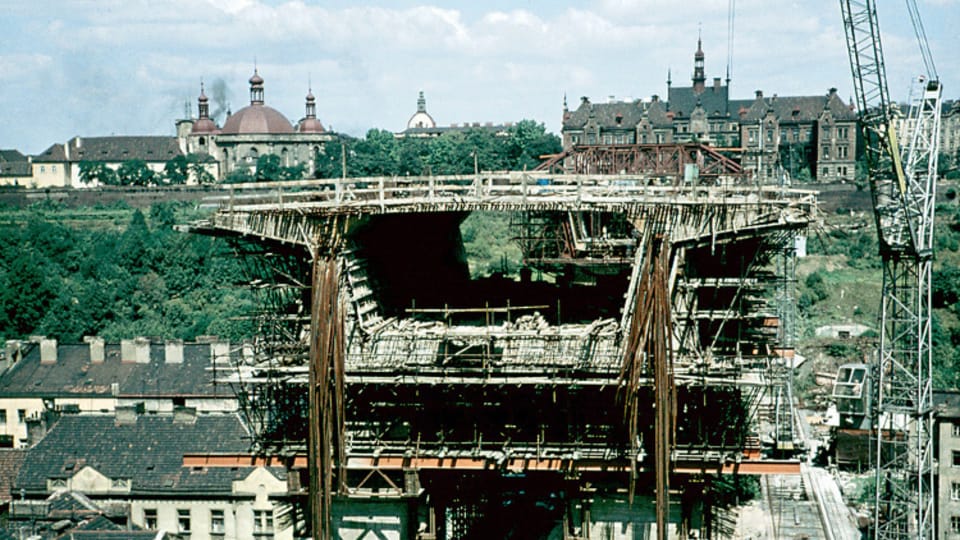 La construction du pont de Nusle | Photo: Archives de DPP La construction du pont de Nusle | Photo: Archives de DPP