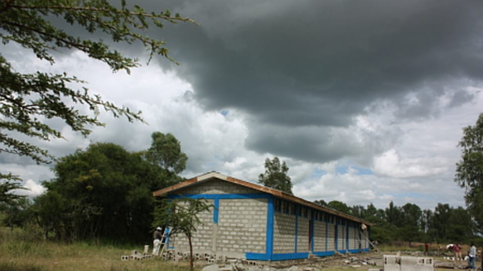 Construction d'une nouvelle école dans la région d'Alaba Construction d'une nouvelle école dans la région d'Alaba