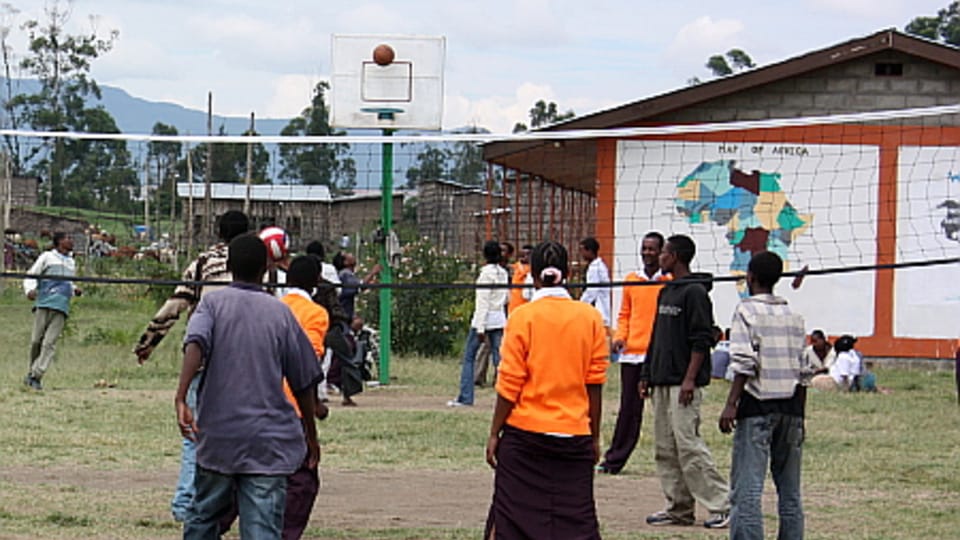 L'école secondaire à Awassa... L'école secondaire à Awassa...