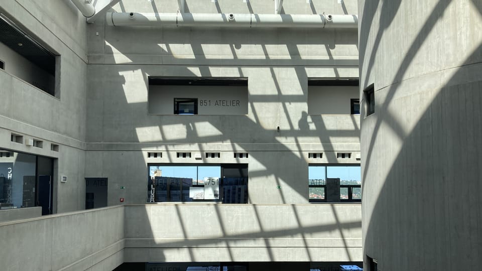 Le bâtiment de la faculté d’architecture de l’université polytechnique de Prague  (ČVUT) | Photo: Ferdinand Hauser,  Radio Prague Int.