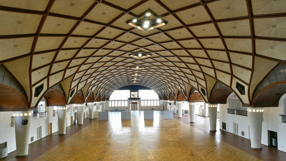 Le Palais de l’Industrie, photo: Tomáš Vodňanský, ČRo Le Palais de l’Industrie, photo: Tomáš Vodňanský, ČRo