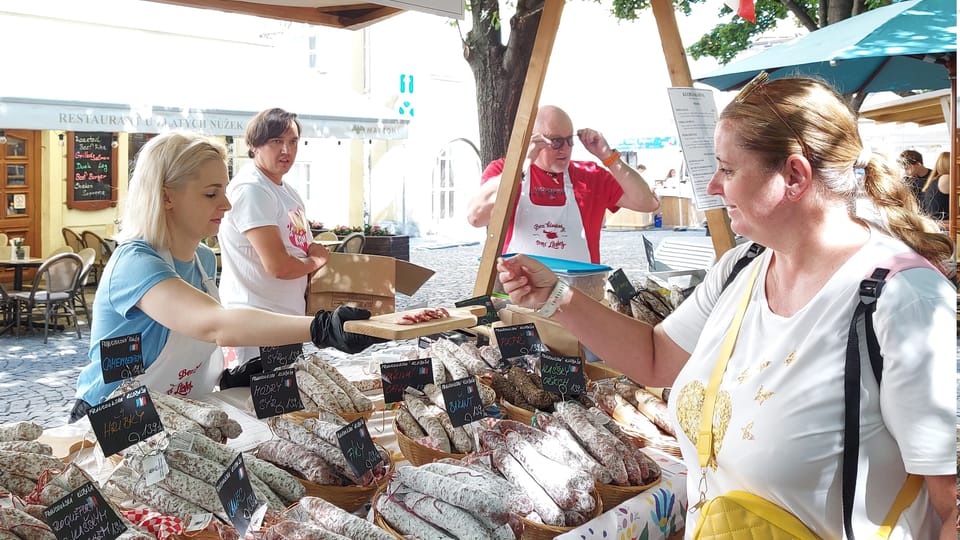 Le stand de saucissons | Photo: Paul-Henri Perrain, Radio Prague Int. Le stand de saucissons | Photo: Paul-Henri Perrain, Radio Prague Int.