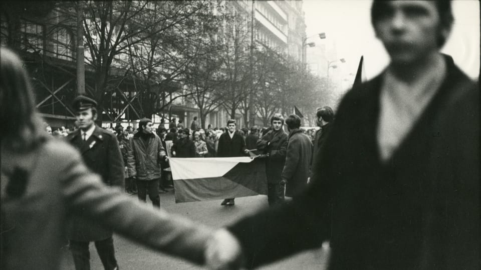 'Les funérailles de Jan Palach à Prague', janvier 1969 | Photo: Dagmar Hochová, Galerie morave de Brno 'Les funérailles de Jan Palach à Prague', janvier 1969 | Photo: Dagmar Hochová, Galerie morave de Brno