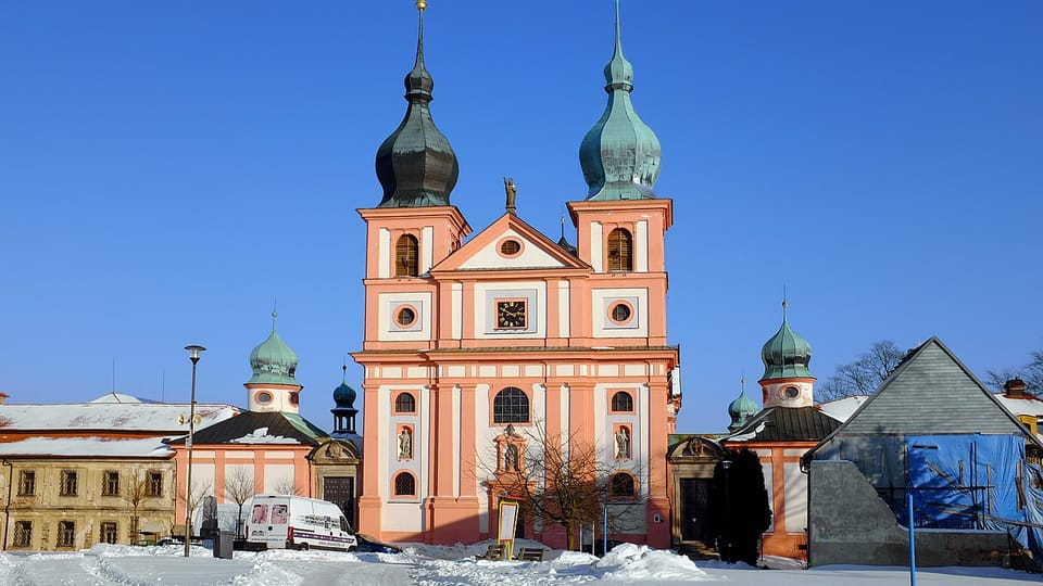 Le site de pèlerinage de Maria Kulm et l’église de l’Assomption-de-la-Vierge et de Sainte-Marie-Madeleine, photo: Lubor Ferenc, CC BY-SA 4.0 Le site de pèlerinage de Maria Kulm et l’église de l’Assomption-de-la-Vierge et de Sainte-Marie-Madeleine, photo: Lubor Ferenc, CC BY-SA 4.0