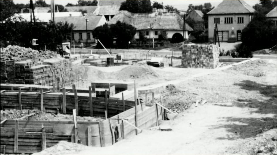 Construction de l'église Saint-Joseph à Senetářov | Photo: Toulavá kamera, Senetářov/ČT Construction de l'église Saint-Joseph à Senetářov | Photo: Toulavá kamera, Senetářov/ČT