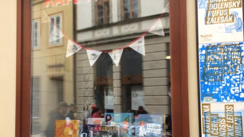 Le café-librairie Jednota à Tábor, photo: Nina Hamalcik Le café-librairie Jednota à Tábor, photo: Nina Hamalcik
