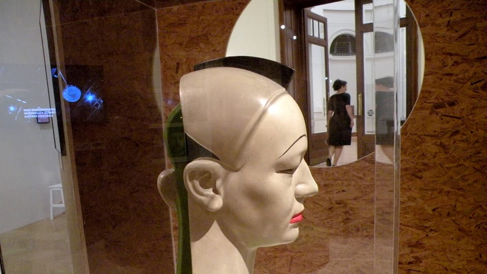 Le buste de Jan Werich et Jiří Voskovec, photo: Magdalena Hrozínková Le buste de Jan Werich et Jiří Voskovec, photo: Magdalena Hrozínková