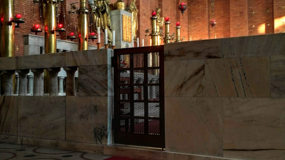 L'église du Sacré-Cœur-de-Jésus à la place Jiřího z Poděbrad, photo: Štěpánka Budková L'église du Sacré-Cœur-de-Jésus à la place Jiřího z Poděbrad, photo: Štěpánka Budková