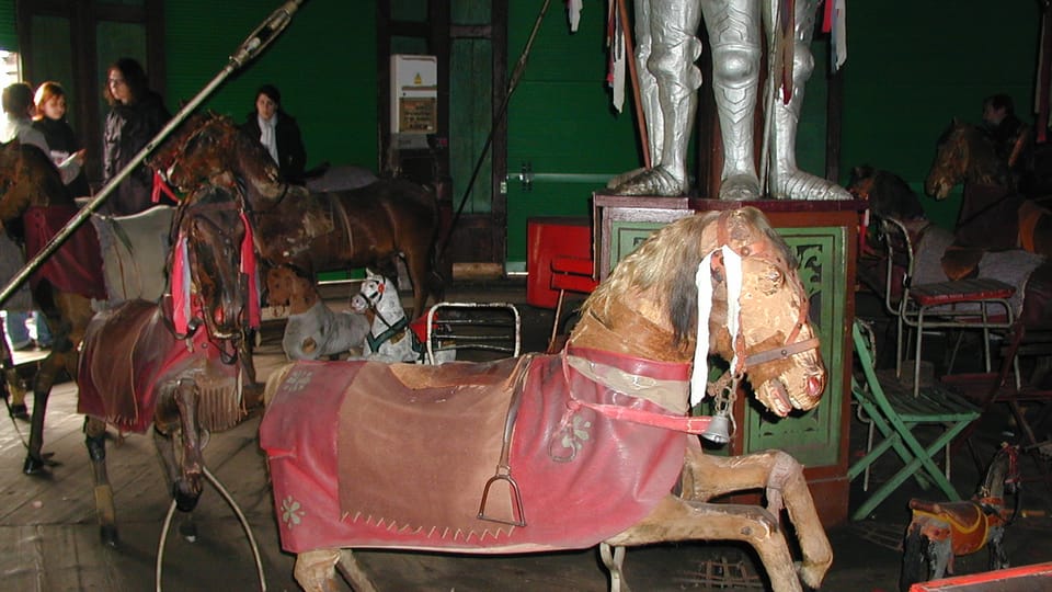 Le carrousel historique de Letná | Photo: Martina Schneibergová,  Radio Prague Int.