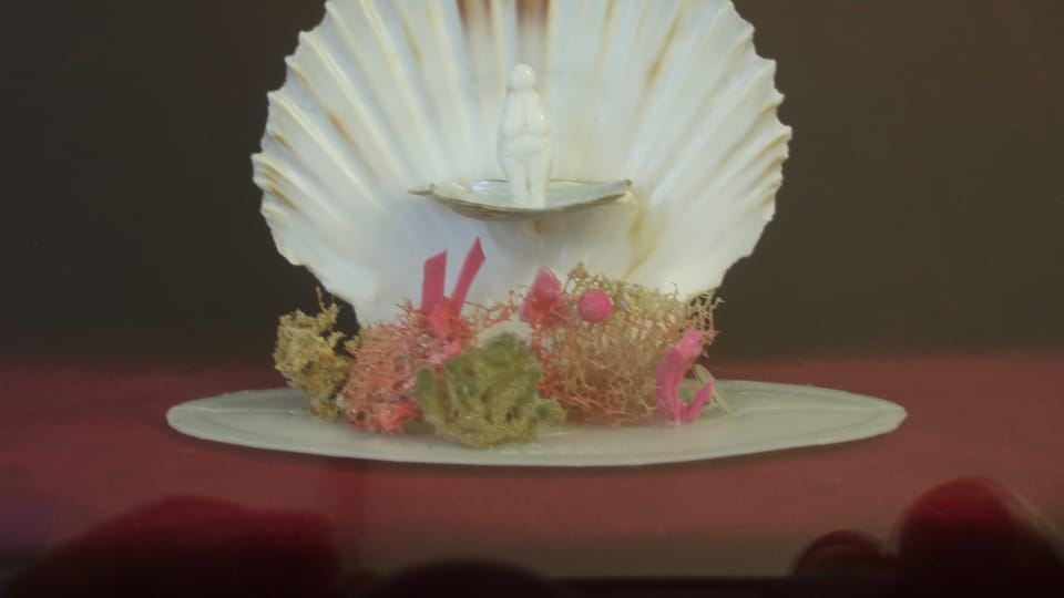 Veronika Richterová, les objets d’art fabriqués à partir de déchets plastiques, photo: Lucie Drechselová Veronika Richterová, les objets d’art fabriqués à partir de déchets plastiques, photo: Lucie Drechselová