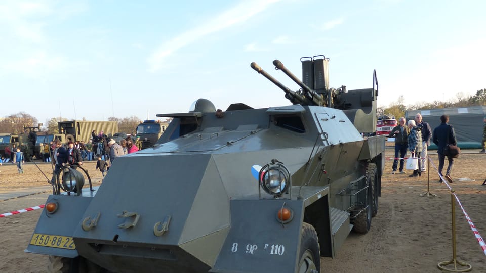 Le double canon antiaérien de 3cm de calibre sur un affût Praga V3S. Le légendaire "lézard" était encore en service dans les années 1990, photo: Klára Stejskalová Le double canon antiaérien de 3cm de calibre sur un affût Praga V3S. Le légendaire "lézard" était encore en service dans les années 1990, photo: Klára Stejskalová