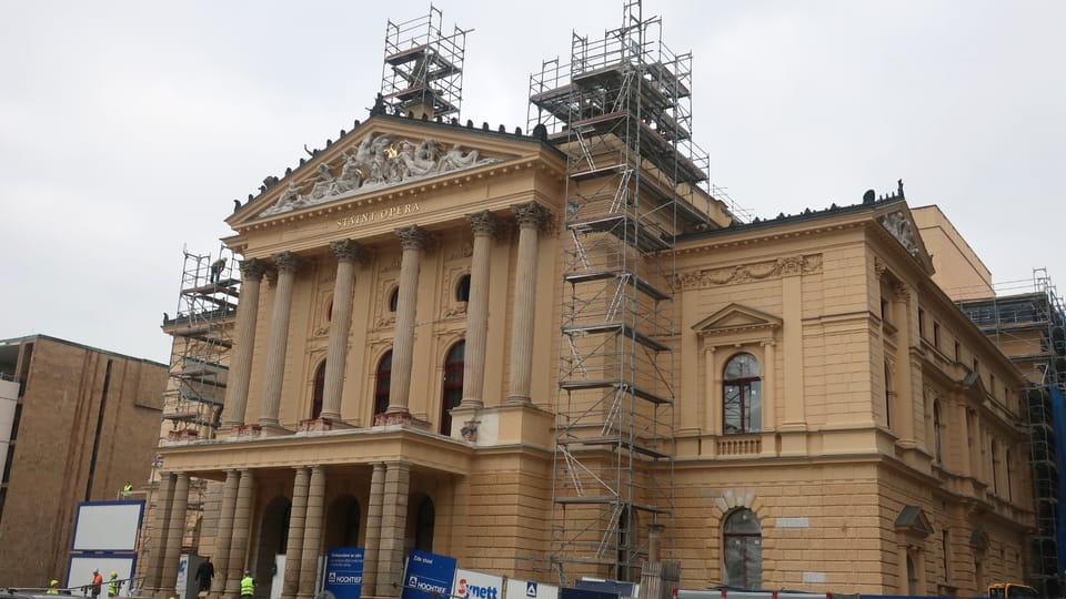 La reconstruction de l’Opéra d’Etat de Prague | Photo: Martina Schneibergová, Radio Prague Int. La reconstruction de l’Opéra d’Etat de Prague | Photo: Martina Schneibergová, Radio Prague Int.