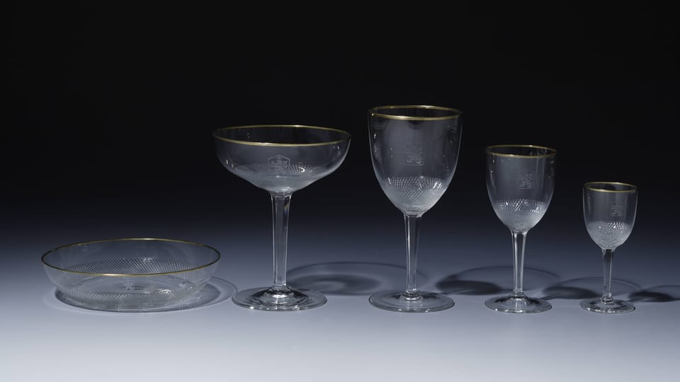 Verre de la marque Moser, photo: © Collection du Château de Prague, Jan Gloc Verre de la marque Moser, photo: © Collection du Château de Prague, Jan Gloc