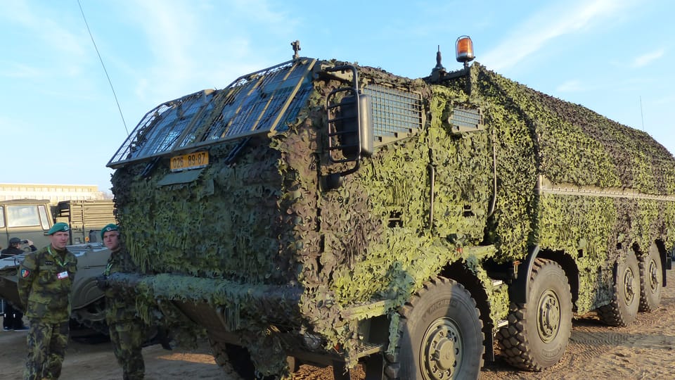 Le véhicule militaire TATRA et son camouflage, photo: Klára Stejskalová Le véhicule militaire TATRA et son camouflage, photo: Klára Stejskalová