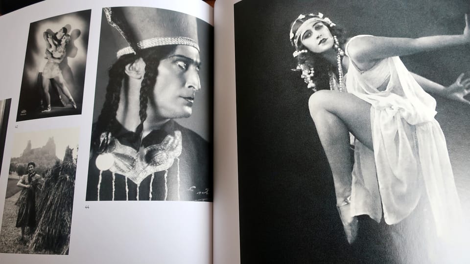 Photo: repro Zkušenost exilu / Památník národního písemnictví Photo: repro Zkušenost exilu / Památník národního písemnictví