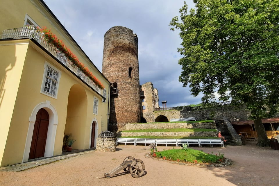 Château fort de Svojanov | Photo: Markéta Kachlíková, Radio Prague Int. Château fort de Svojanov | Photo: Markéta Kachlíková, Radio Prague Int.