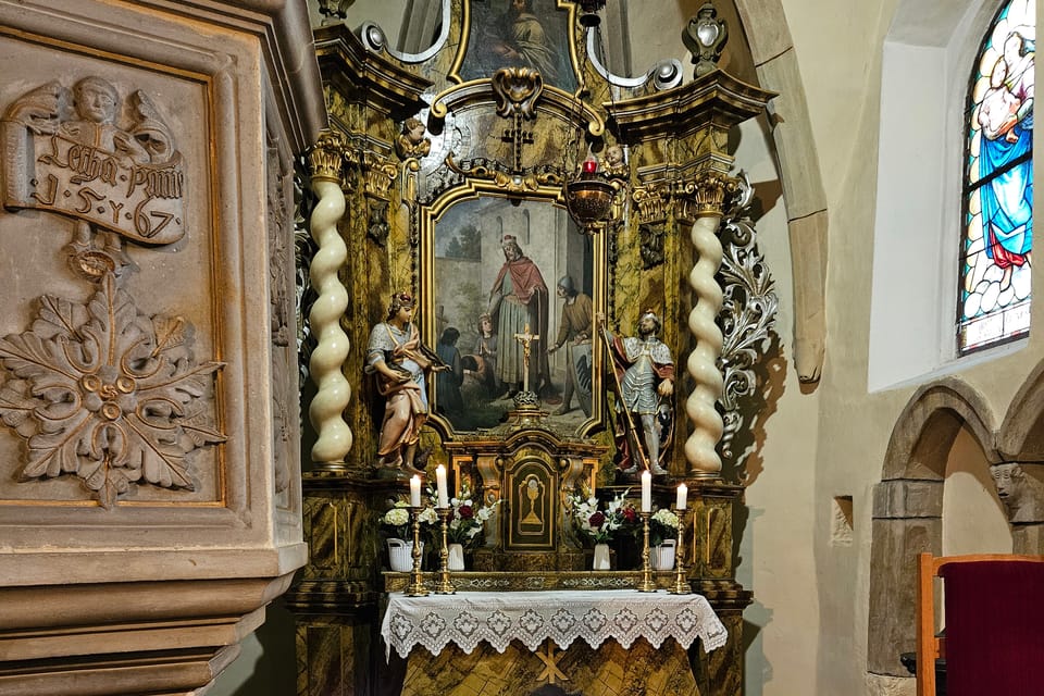 L’église Saint-Wenceslas à Nehvizdy | Photo: Štěpánka Budková, Radio Prague Int. L’église Saint-Wenceslas à Nehvizdy | Photo: Štěpánka Budková, Radio Prague Int.