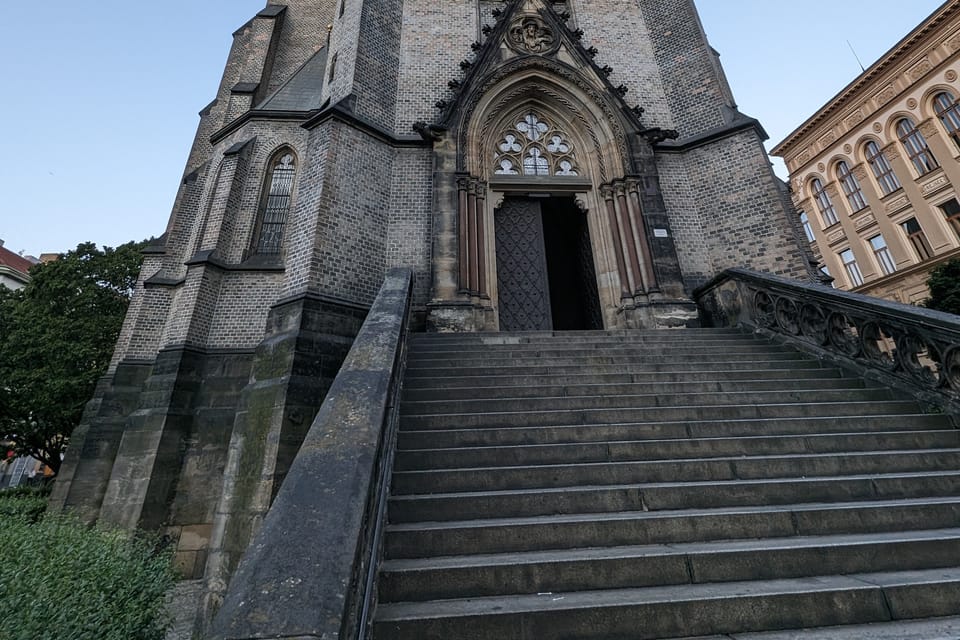 L’église Saint-Procopius à Prague-Žižkov | Photo: Štěpánka Budková, Radio Prague Int. L’église Saint-Procopius à Prague-Žižkov | Photo: Štěpánka Budková, Radio Prague Int.