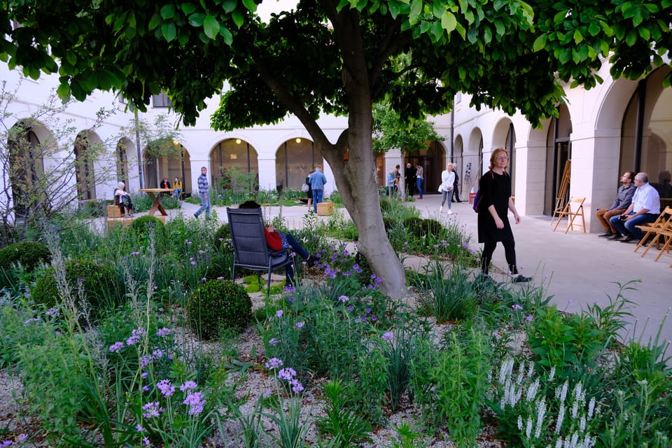 Le jardin du monastère Fortna | Photo: Bohumil Šimčík, Radio Prague Int. Le jardin du monastère Fortna | Photo: Bohumil Šimčík, Radio Prague Int.
