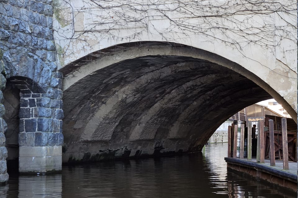 Port sous le pont Charles | Photo: Štěpánka Budková,  Radio Prague Int.