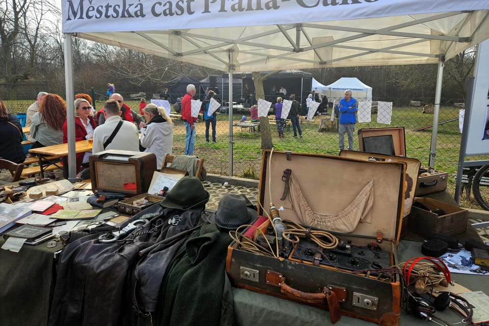 Stand dédié à Václav Morávek, héro de la résistance antinazie et membre du groupe des Trois Rois | Photo: Štěpánka Budková, Radio Prague Int. Stand dédié à Václav Morávek, héro de la résistance antinazie et membre du groupe des Trois Rois | Photo: Štěpánka Budková, Radio Prague Int.