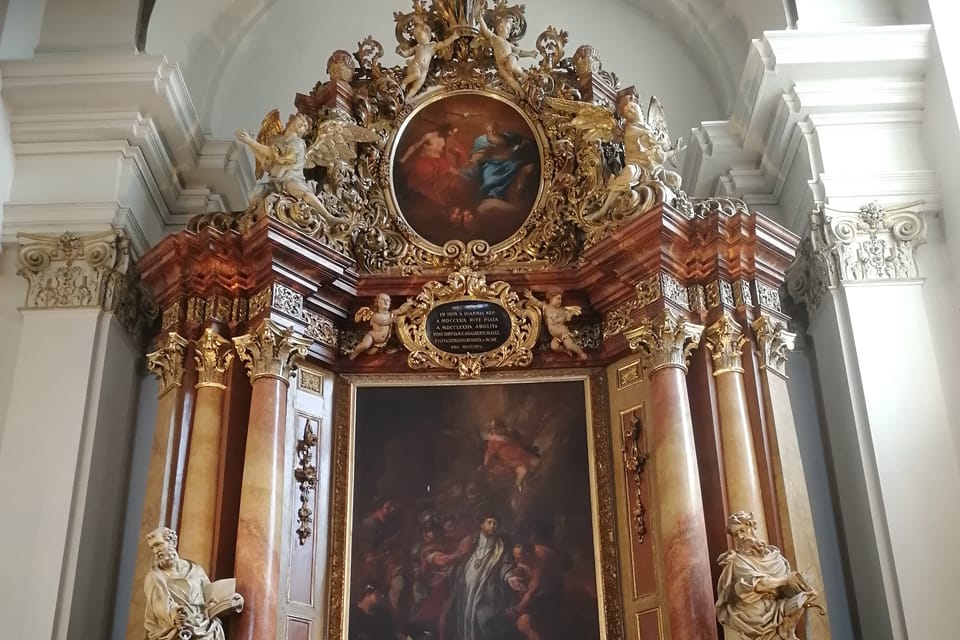 L’église Saint-Jean-Népomucène à Hradčany | Photo: Štěpánka Budková, Radio Prague Int. L’église Saint-Jean-Népomucène à Hradčany | Photo: Štěpánka Budková, Radio Prague Int.