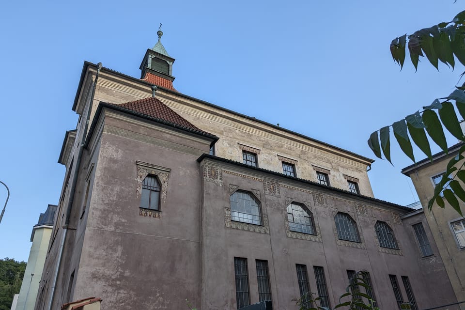 L’église Sainte-Anne à Prague-Žižkov | Photo: Štěpánka Budková, Radio Prague Int. L’église Sainte-Anne à Prague-Žižkov | Photo: Štěpánka Budková, Radio Prague Int.