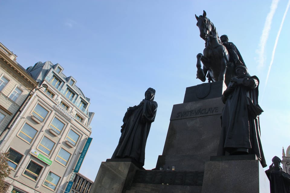 Monument en l’honneur de saint Venceslas sur la place Venceslas,  par Josef Václav Myslbek | Photo: Barbora Němcová,  Radio Prague Int.