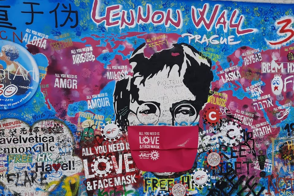 La mur Lennon | Photo: Thibault Maillet,  Radio Prague Int.