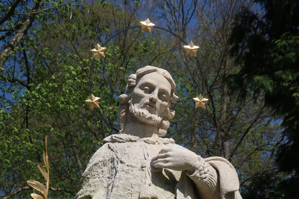 Saint Jean Népomucène à Konopiště | Photo: Štěpánka Budková, Radio Prague Int. Saint Jean Népomucène à Konopiště | Photo: Štěpánka Budková, Radio Prague Int.