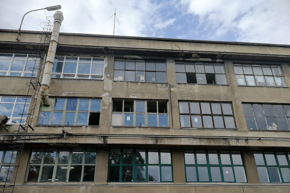 Le complex d’ancienne usine de l'automobile Praga à Prague - Vysočany | Photo: Štěpánka Budková, Radio Prague Int. Le complex d’ancienne usine de l'automobile Praga à Prague - Vysočany | Photo: Štěpánka Budková, Radio Prague Int.