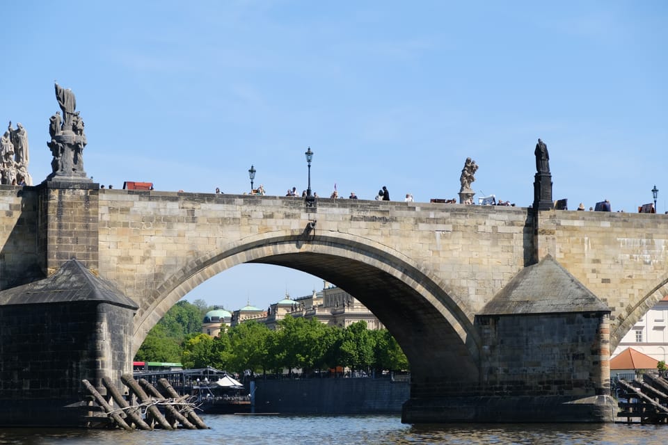 Pont Charles | Photo: Bohumil Šimčík, Radio Prague Int. Pont Charles | Photo: Bohumil Šimčík, Radio Prague Int.