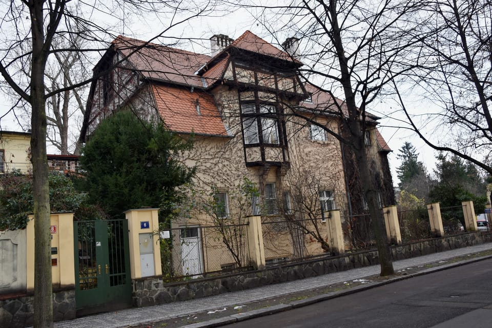 La villa de Suchard et son atelier | Photo: Barbora Němcová, Radio Prague Int. La villa de Suchard et son atelier | Photo: Barbora Němcová, Radio Prague Int.
