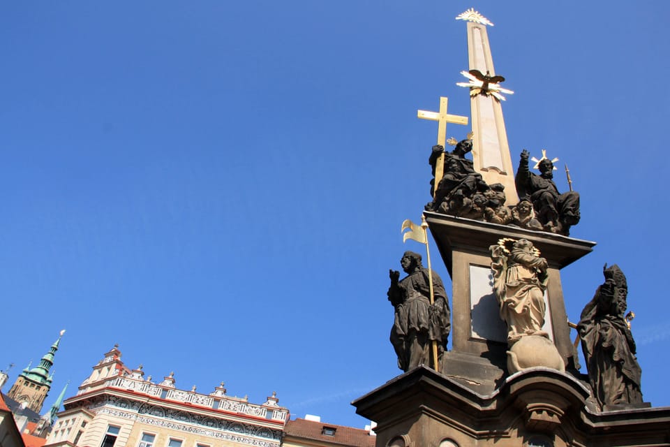 Saint Venceslas y représente un des cinq patrons de la Bohême | Photo: Barbora Němcová, Radio Prague Int. Saint Venceslas y représente un des cinq patrons de la Bohême | Photo: Barbora Němcová, Radio Prague Int.