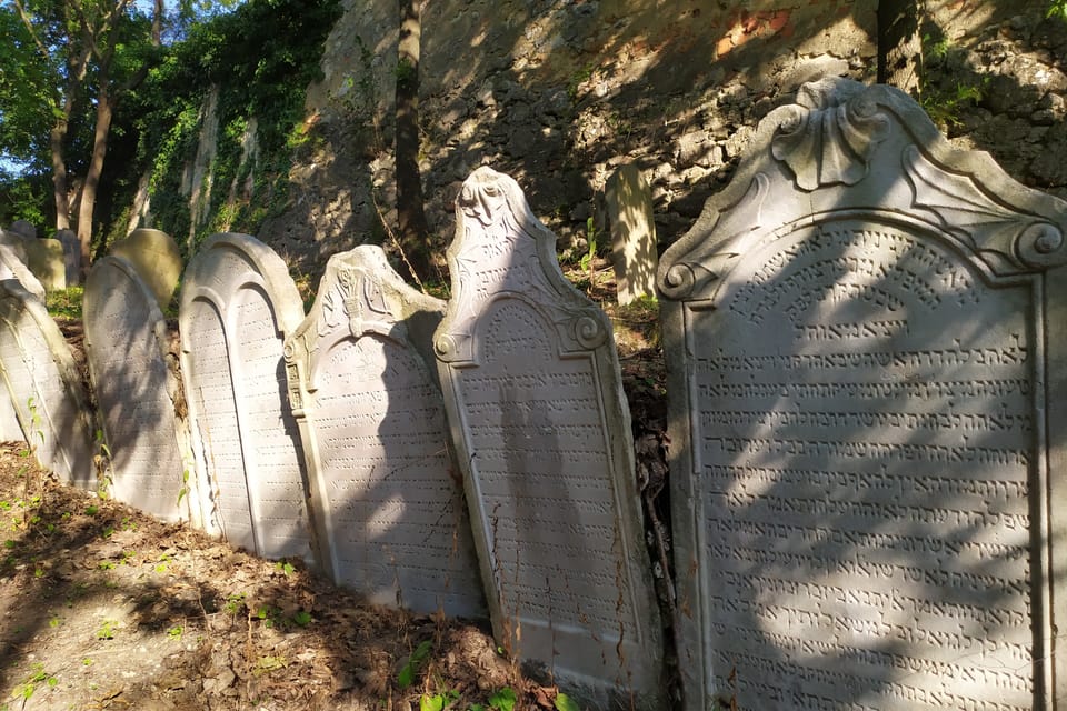 Le cimetière juif | Photo: Magdalena Hrozínková, Radio Prague Int. Le cimetière juif | Photo: Magdalena Hrozínková, Radio Prague Int.