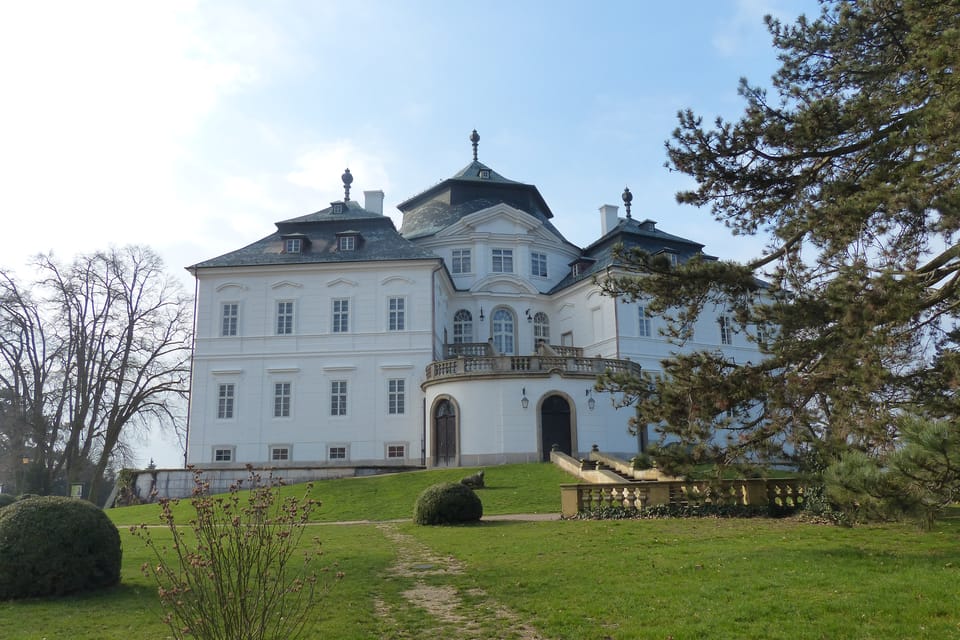 Château de Karlova Koruna | Photo: Klára Stejskalová, Radio Prague Int. Château de Karlova Koruna | Photo: Klára Stejskalová, Radio Prague Int.