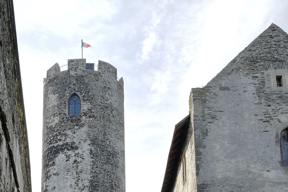Château fort de Bezděz | Photo: Štěpánka Budková, Radio Prague Int. Château fort de Bezděz | Photo: Štěpánka Budková, Radio Prague Int.