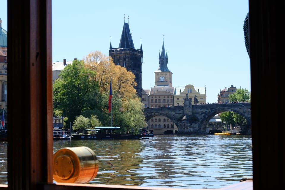 Pont Charles | Photo: Bohumil Šimčík,  Radio Prague Int.