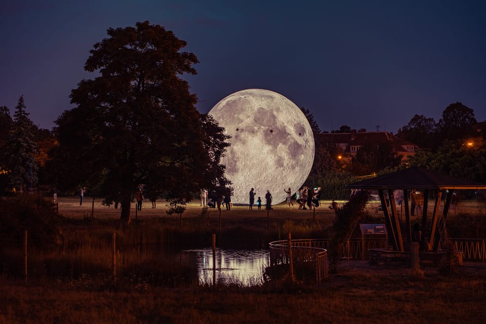 Le modèle de la Lune appelé le Lunalón | Photo: Michal Bernátek, L’observatoire et le planétarium de Brno Le modèle de la Lune appelé le Lunalón | Photo: Michal Bernátek, L’observatoire et le planétarium de Brno