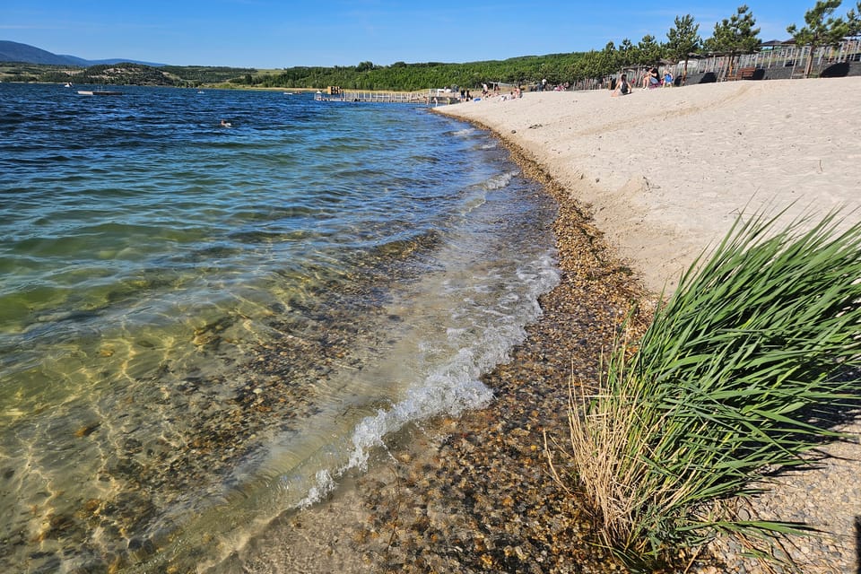 La plage du lac de Most | Photo: Štěpánka Budková, Radio Prague Int. La plage du lac de Most | Photo: Štěpánka Budková, Radio Prague Int.